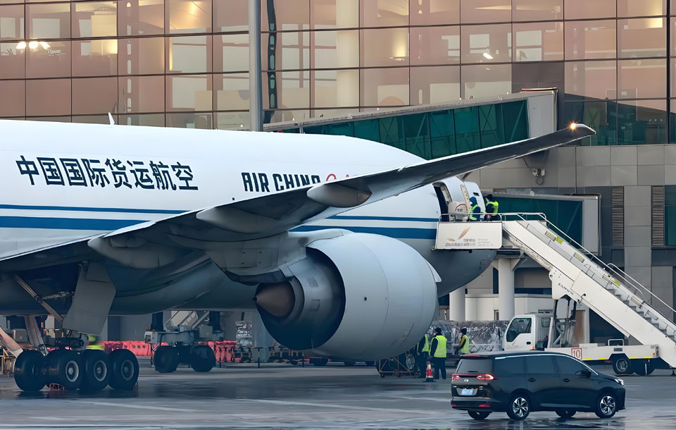 机场快递当天达服务全解析：如何实现“今日寄今日到”？